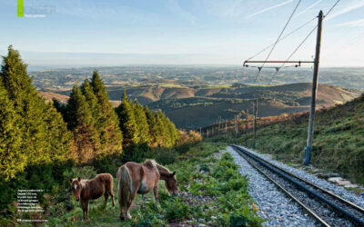 Double page dans Pyrénées Magazine